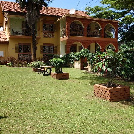 Bridgeway Guest House Jinja Exterior photo