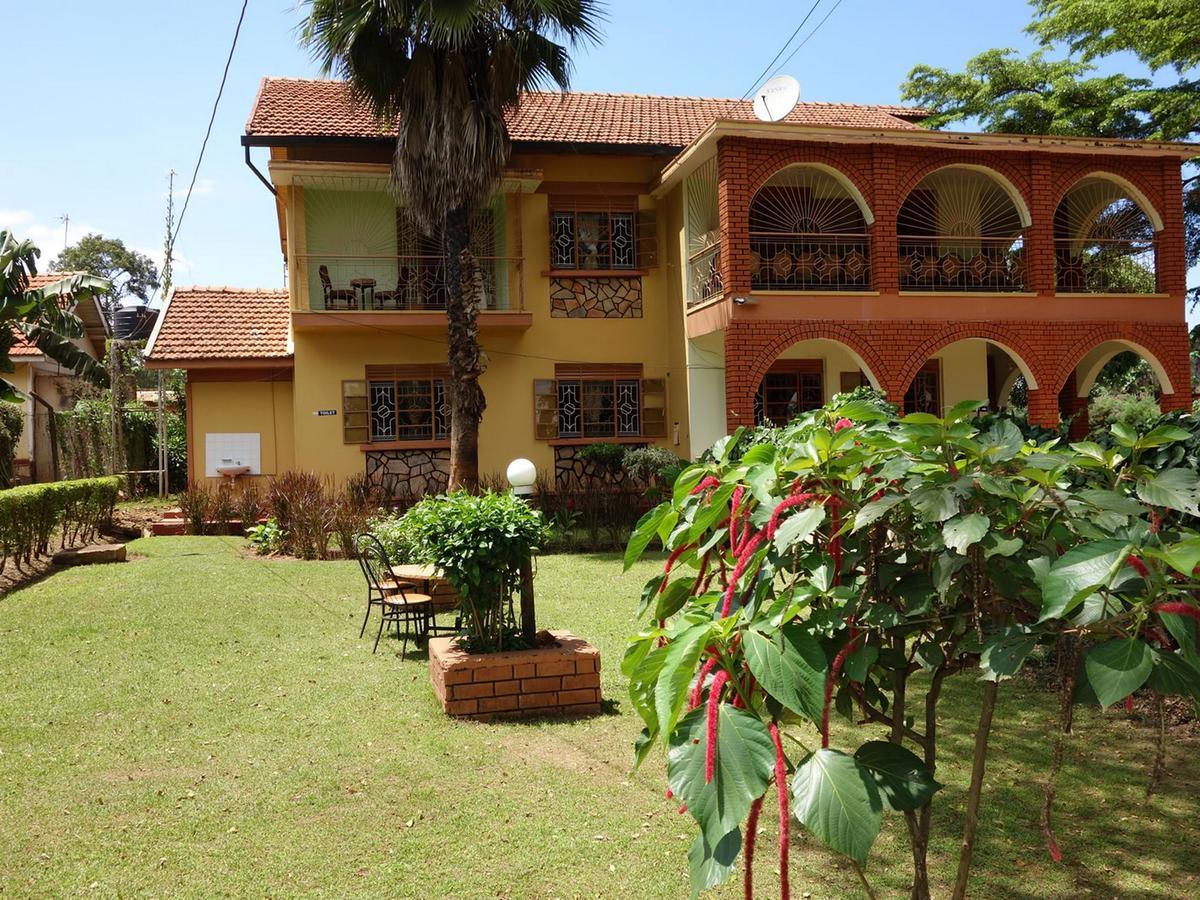 Bridgeway Guest House Jinja Exterior photo