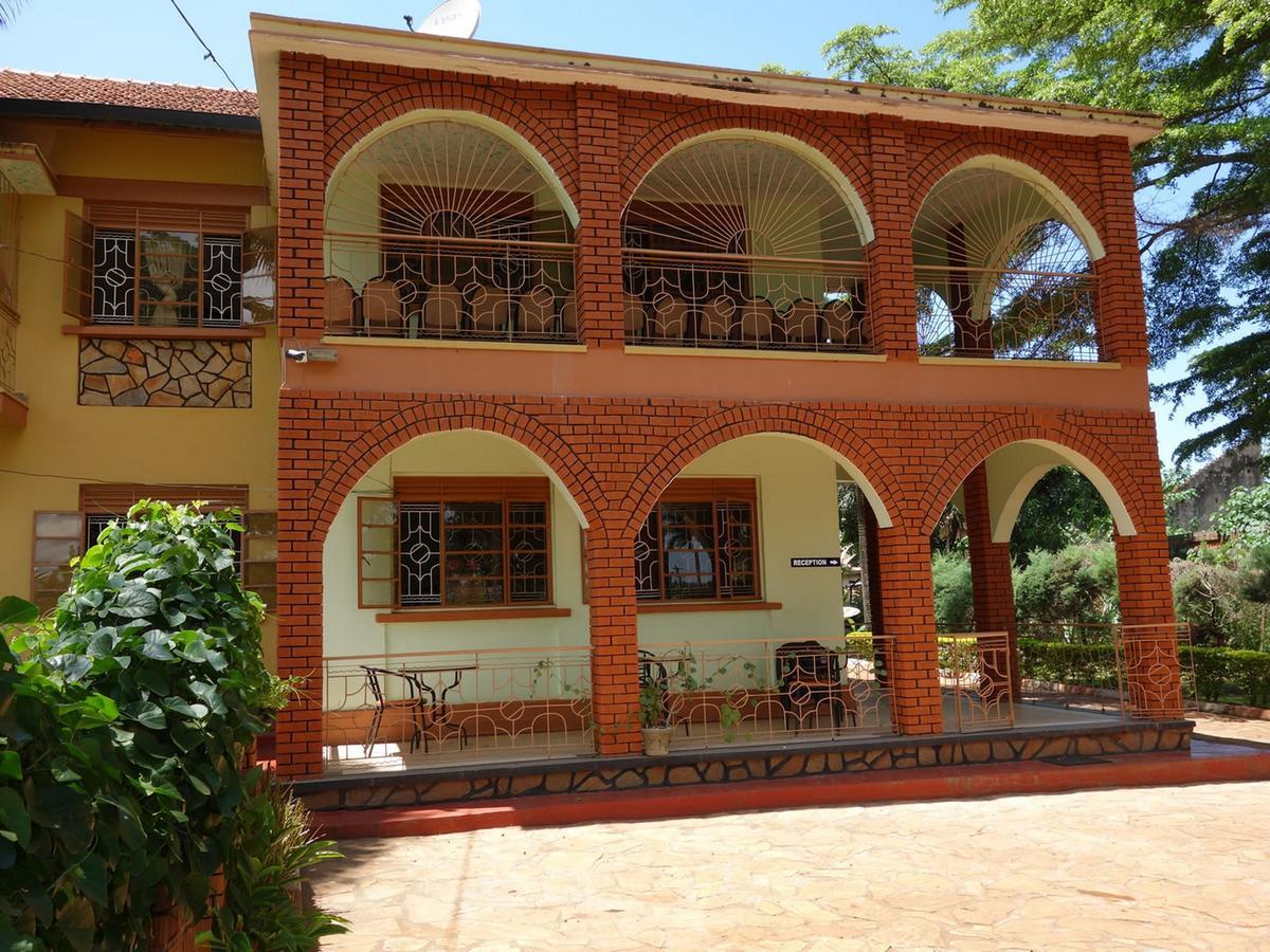 Bridgeway Guest House Jinja Exterior photo