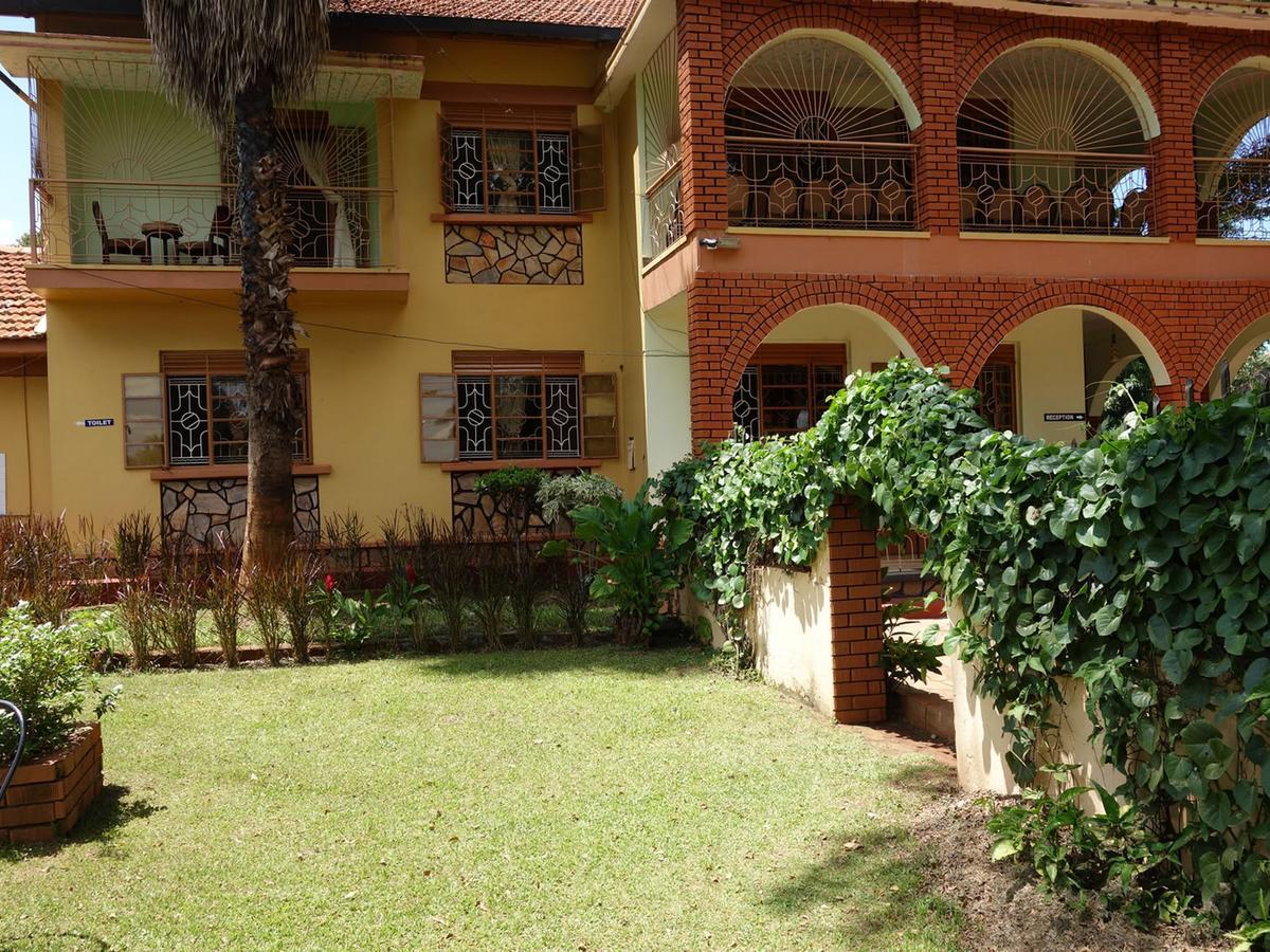 Bridgeway Guest House Jinja Exterior photo